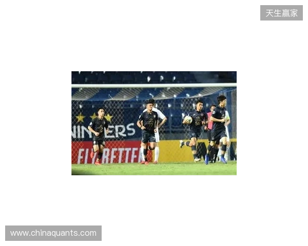 武里南联主帅:虽然申花排名并不靠前,但我们绝不会轻视他们 武里南联主帅:虽然申花排名并不靠前,但我们绝不会轻视他们