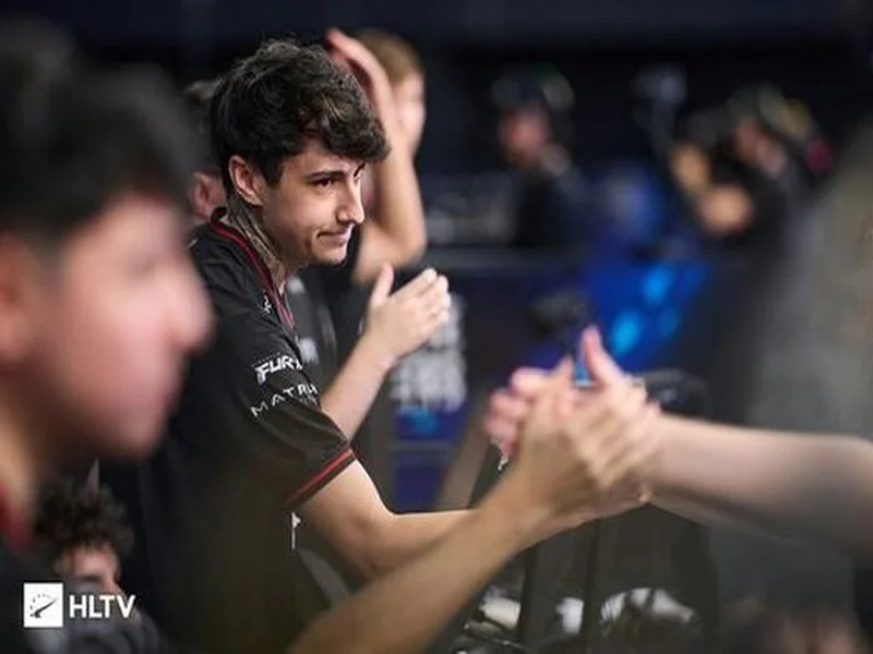 官宣：RED Canids将全队下放替补席